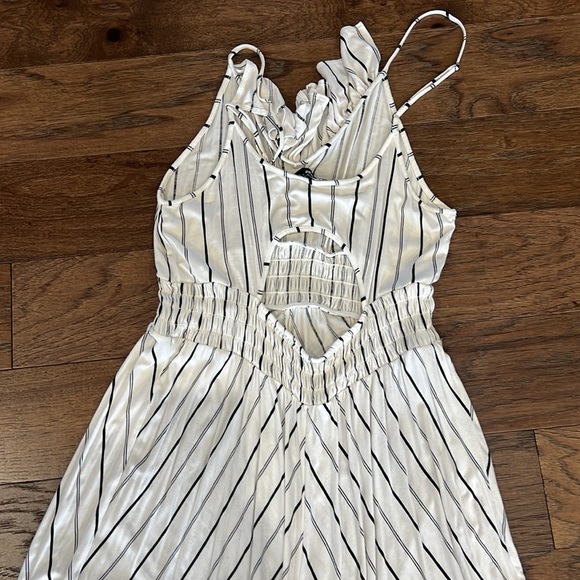 Express black&white striped high low dress size Large in perfect condition! - Picture 3 of 3